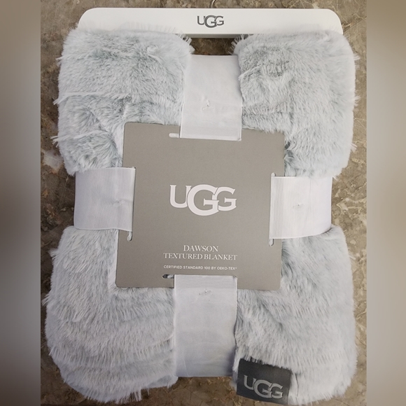 UGG Bedding Nwt Ugg Dawson Textured Baby Blanket Clear Creek Poshmark